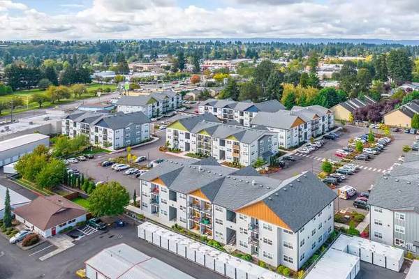 $1,699 / 3br - 1183ft2 - Come tour our beautiful 3 bed, 2 bath! Full size washer and dryer! (Vancouver)63831397959937120