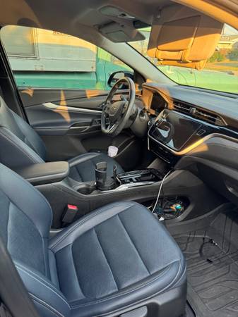 2023 Chevy Bolt EUV LT with extended warranty - $20,000 (Azusa)63624607766529123