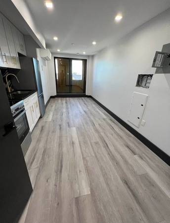 $2,000 ✨ Modern Studio in Brand-New Building! ✨ (Brooklyn)64033458837506120
