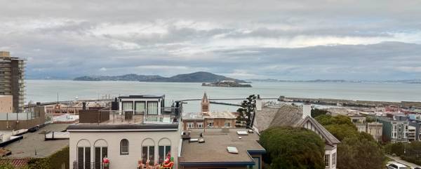 Spacious 1-bed, 1-bath with sweeping Bay views in prime Russian Hill 1