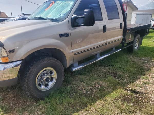 1999 Ford F350 4x4 Super Duty Lariat v10 - $8,900 (FORNEY)63479008366465123