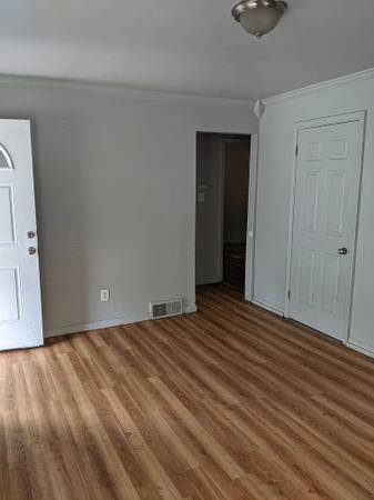 $750 / 2br - 1200ft2 - Below Market Price!! Move In Ready!!!64018940498050123