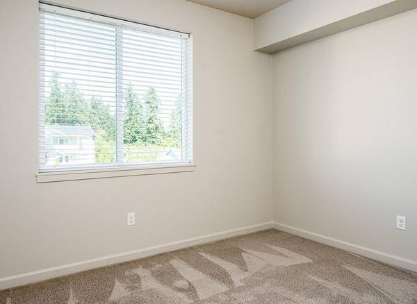 $1,645 / 2br - EV Charging Stations, Pets OK + $1000 MOVE & 1 FREE MONTH - 2 Bed (Vancouver)63914740240002123