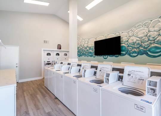 $1,599 / 484ft2 - Entertainment, Fitness & Recreation at its Finest! Beautiful Studio!64035738956546122