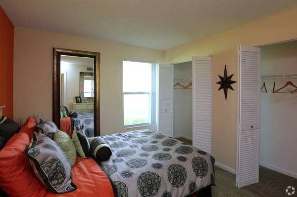 $1,990 / 2br - 1065ft2 - Don't wait! These move-in specials go fast! 2x2 (West Palm Beach)64002014081410120
