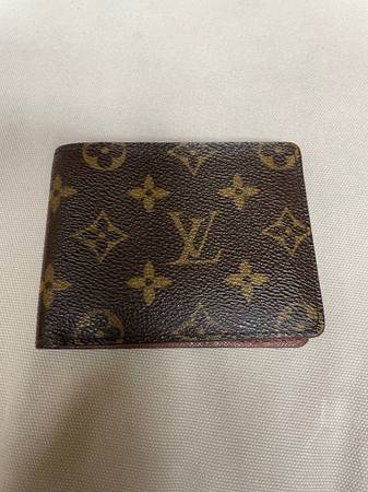 Louis Vuitton wallet 1