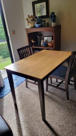 Kitchen Table and chairs 1