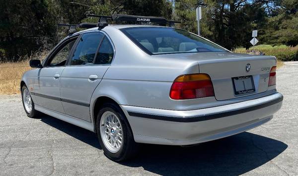 2000 BMW 528i - $4,950 (santa cruz)63654702859779123