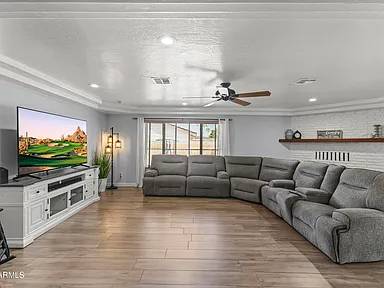 $479,900 / 3br - 1970ft2 - A Perfect Blend of Comfort, Style, and Functionality in Phoenix! (Phoenix)64047709004675122