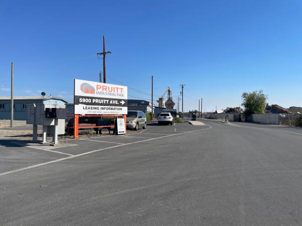$8,774 / 9970ft2 - HUGE WAREHOUSE! Over 9,000 SF Heavy Industrial off Hwy 101 & Shiloh Rd (santa rosa)63851966288385121