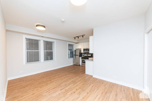 $2,250 / 1br - RENOVATED Lincoln Park 1bd! W/D In Unit, HWF, DW! No Sec Dep, Pets Ok! (Lincoln Park)63918533241091122