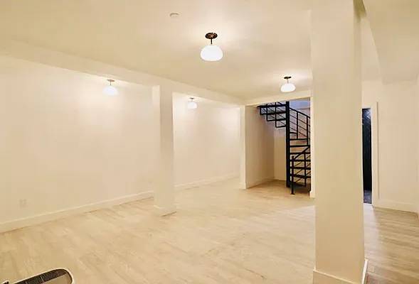$3.295 / 1br - 800ft2 - ¡DUPLEX soleado DE 1 / 2 HABITACIONES FLEXIBLES! ¡Patio privado! ¡Lavandería EN LAS INSTALACIONES! ¡IMPRESIONANTE! (Bushwick)63689844006913122