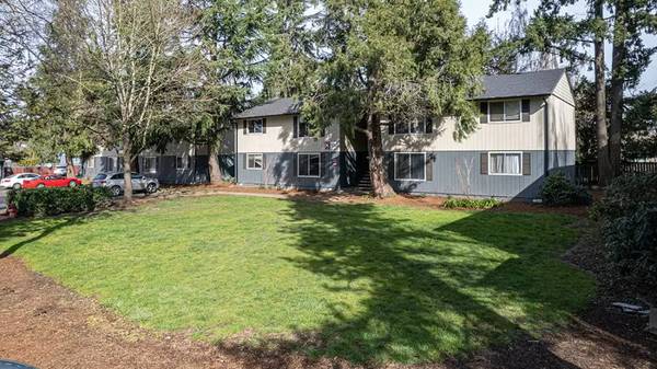 $1,300 / 2br - 840ft2 - ACTUALIZADO EN TODAS PARTES 2 DORMITORIOS 1 BAÑO! ¡1 MES GRATIS! (KEIZER)63660478765827124