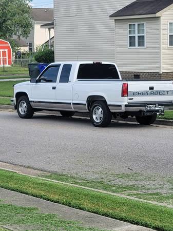 1996 Chevy Silverado C1500 - $16,000 (NORFOLK)63621667200001121