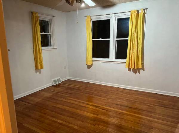 $1,440 / 3br - 1188ft2 - There is also a nice size garage with inside access to the basement (Philadelphia, PA)64046035606146122