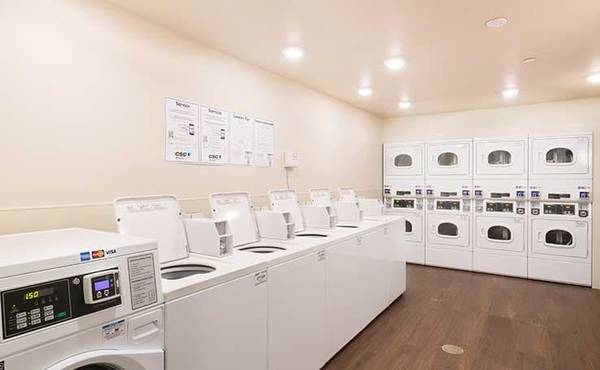 $930 / 1br - Affordable Living: Clean, Safe, With a Kitchen (200 Rue des Voyages, Lafayette, LA)63857515131137123