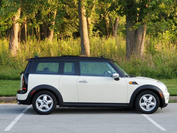 2010 Mini Cooper Clubman low 58k miles automatic 1 owner car - $6,750 (Willow springs)63618847527811121