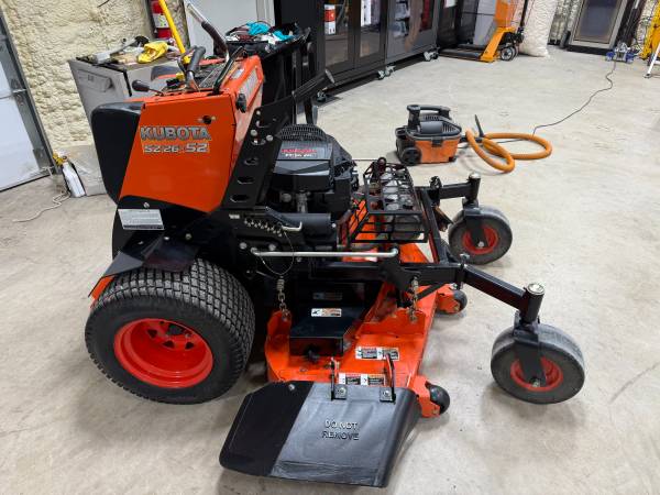 Kubota SZ26-52 Stand-On Zero Turn Kawasaki FT730V EFI -Low Hours 1