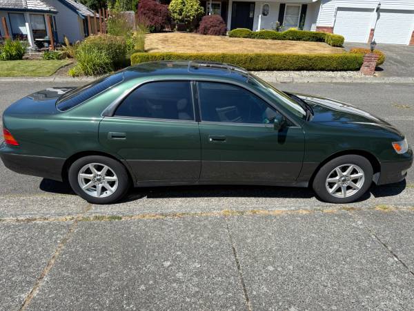 1999 Lexus ES300  excelent condition - $5,50063474649134723123