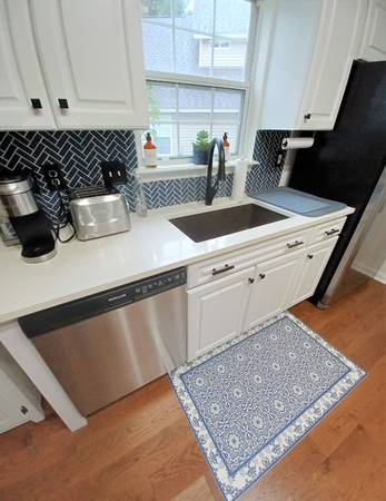 $4400.00 / 3br - 1810ft2 - Effortless, Elevated Coastal Living on James Island64016105021314124