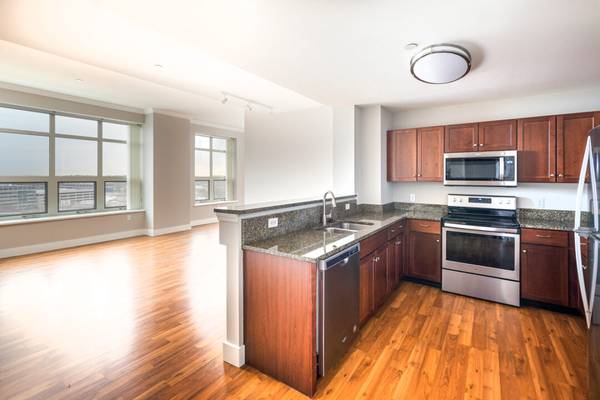 $2,800 / 2br - Income Restricted Studio – Priced Well Below Market Prices (Burlington)63912517407619120