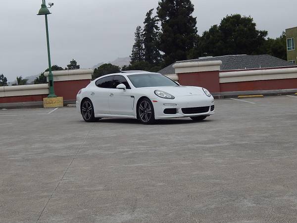 2016 Porsche Panamera Edition hatchback White - $21,995 (CALL or TEXT 510-998-0134 FOR)63477551470083123