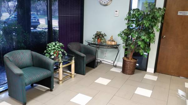 $650 / 200ft2 - FULL SERVICE PRIVATE OFFICE WITH FREE INTERNET & SHARED CONF ROOMM (fremont / union city / newark)64151618698882120