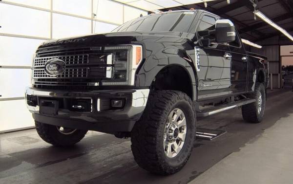 2019 Ford F-350 4x4 4WD Super Duty Lariat LIFTED DIESEL TRUCK  F350  Truck 1