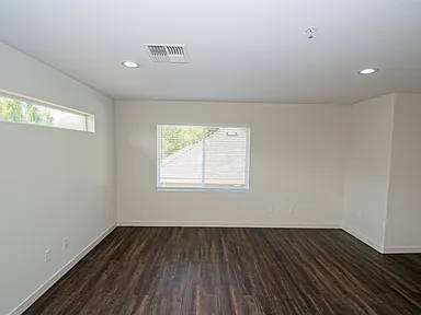 $700 / 2br - 840ft2 - @@Hermoso y reformado 2BR en Reno | 2 baños + cerca de autopista y tiendas@@ (Reno)63682219512963120