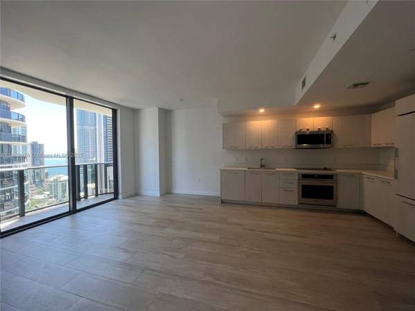 $3,350 / 1br - 609ft2 - Ultramodern & High-End 1bd Available Now! (Brickell Heights- Brickell)64001847011585120