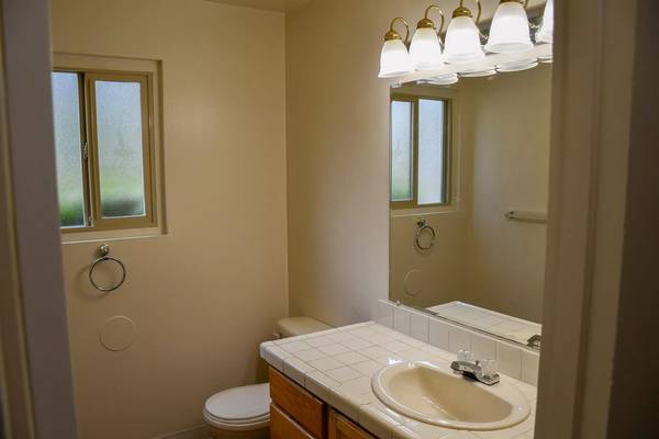 $1,725 / 1br - 685ft2 - ¡Te encantará nuestra increíble comunidad! ¡Barrio muy deseable! (Seattle)63688407268737122
