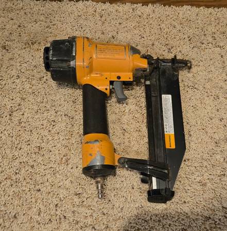 Bostitch 16-Gauge Pneumatic Finish Nailer - $50 (Sioux Falls)63471124701315121