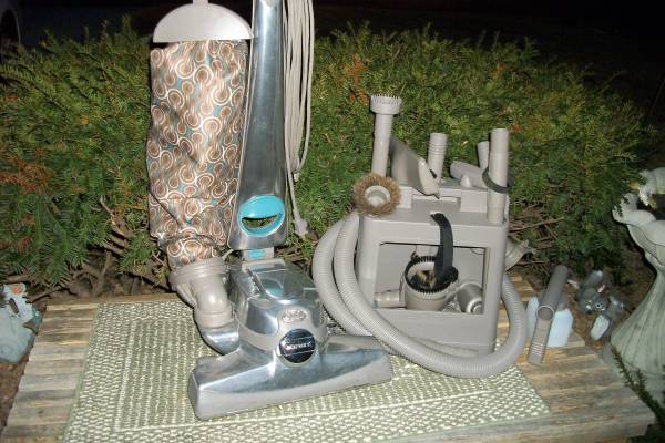 Kirby Sentria with attachments & shampooer 1