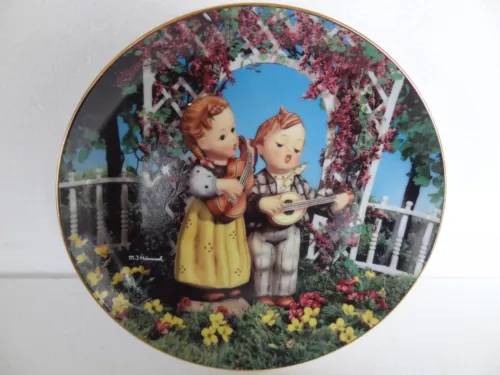 M.J Hummel " Little Musicians " Danbury Mint 1