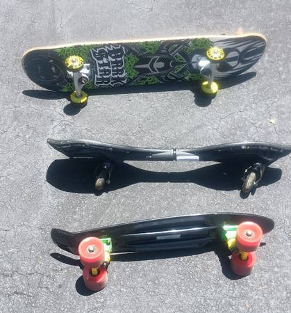 1 Ripstick dlx mini and 2 skateboards 1