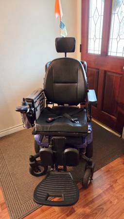POWER WHEELCHAIR 1