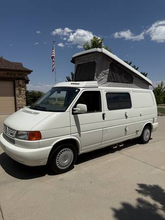🌟 Furgoneta camper VW Eurovan Winnebago 1997 – ¡Solo 73 mil millas! ¡Súper limpia! 🌟 - $32,00063619677872259123