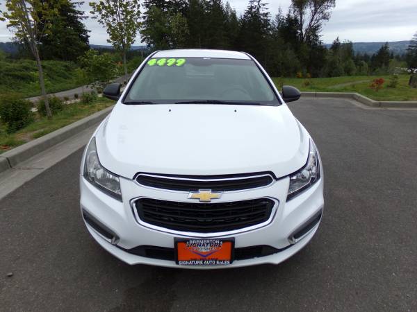 Chevrolet Cruze - $3,999 (FINANCING AVAILABLE 360-792-2277 or 792cars.com)63482707735683122