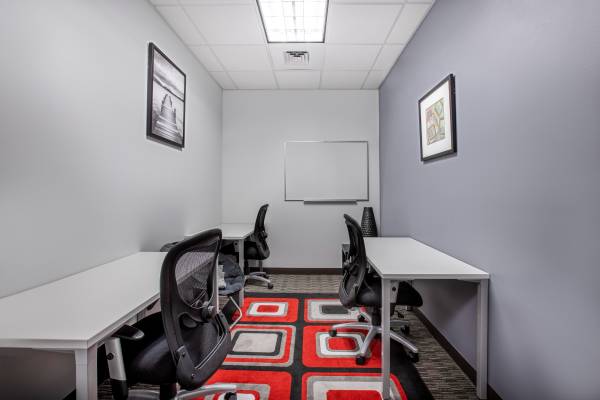 $129 Co-Working Space for Professionals - Affordable & Flexible Terms $129 (Farmington)63670955382275121