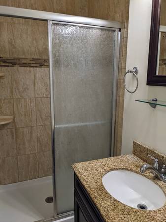 $3,200 / 4br - Are you re-locating/in the area briefly and need a short term rental? (Fairfax City)63896156390018123