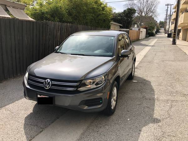 2014 TIGUAN - $6,000 (Burbank)63618171444353120