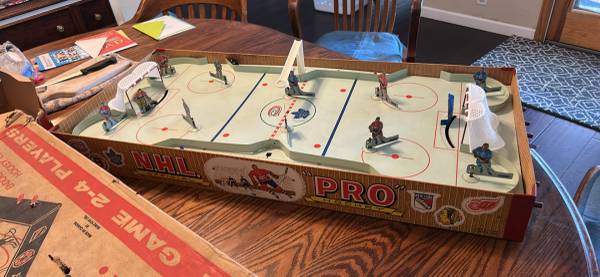 Vintage Eagle Pro Hockey table top 1950 s 1