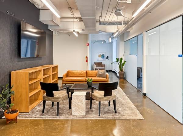 $1,059 Tour a 2–3 Person Office at 40 E. Huron — Call/Text Now! (Magnificent Mile)63898860451459124