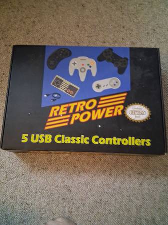Conjunto de controladores USB Retro Power: falta uno, nunca usado - $25 (Chestnut Hill)63437926347267121