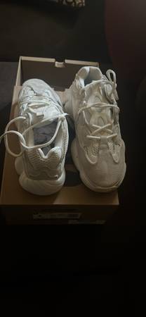 Yzy 500 size 9 1