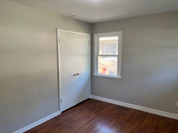 $1,750 / 2br - 890ft2 - 2 bed 1 bath house (Downers Grove)63918413261954122