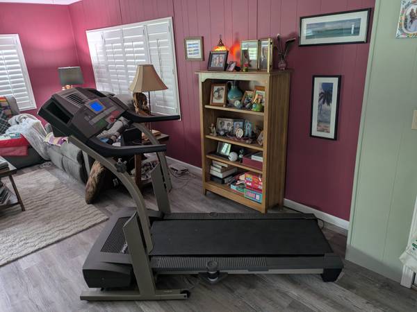 Treadmill - Pro Form XP 542 1