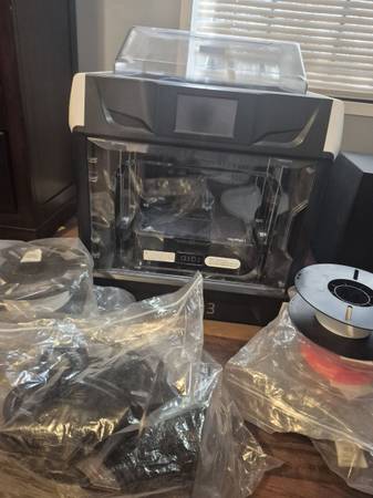QIDI Tech X-Plus 3 3D printer w/FREE Bonus Filament 1