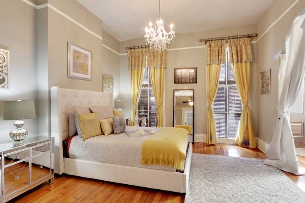 $1890.00 / 2br - 975ft2 - Dazzling 4BR in Treme (Move In Special 1/2 Security Deposit)63903769053058122