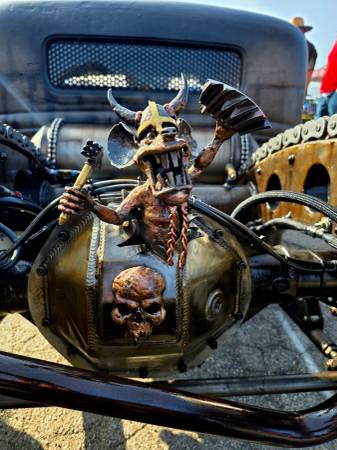 Hood ornament Steering wheel Shift knob 4x4 Differential cover 1